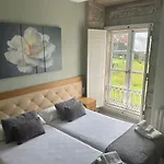 Pazo Pias Гостевой дом *